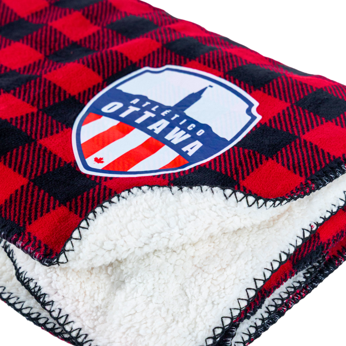 Atlético Ottawa Shearling Throw